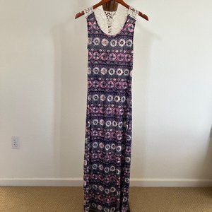 Hot Kiss Sz M Geometric Sleeveless Scoop Neck Crochet-Back Side Slit Maxi Dress